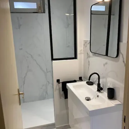 Daire Appartement Centre-Ville Avec Magnifique Vue Mer Ajaccio (Corsica)